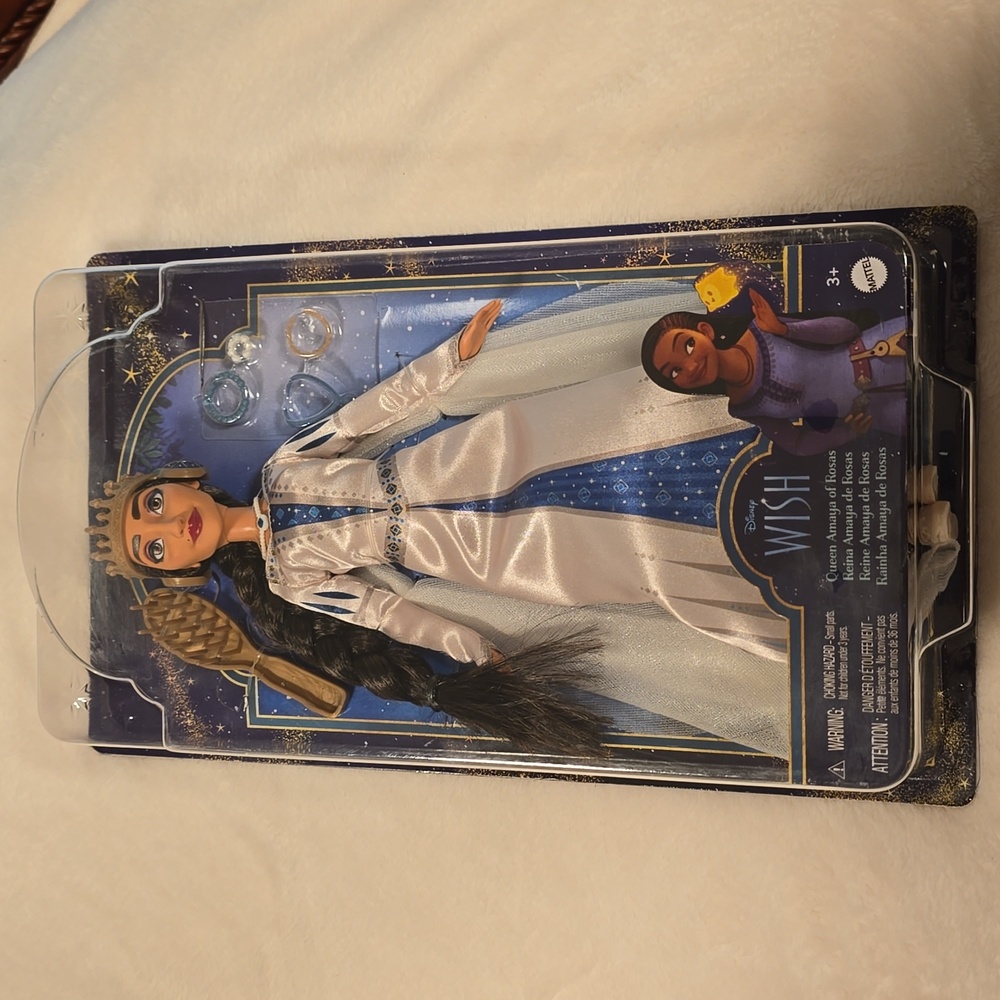 Queen Amaya of Rosas Doll from Disney Mobie Wish NWT